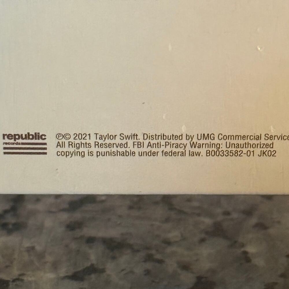 Taylor Swift NWT | Fearless Taylor's Version exclusive red 3LP vinyl records TV - Picture 7 of 8